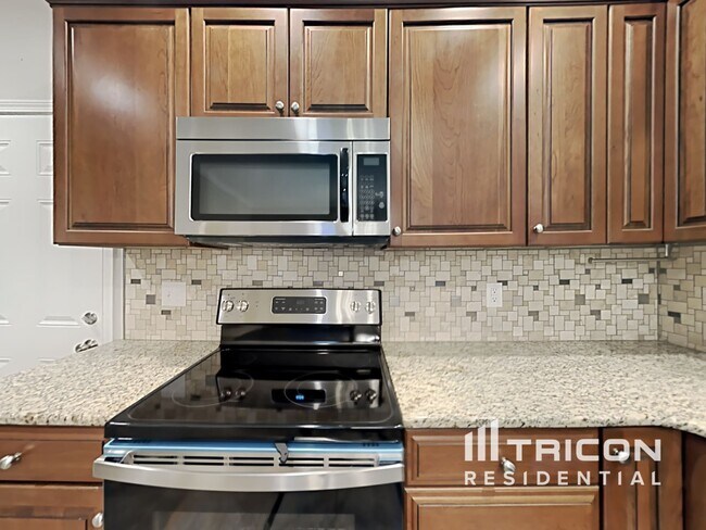 Building Photo - 2481 Acadia Ct