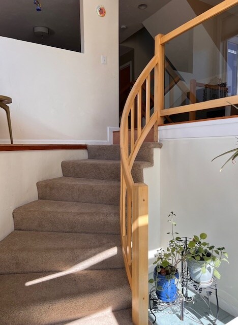 Building Photo - 227 Captain Eames Cir