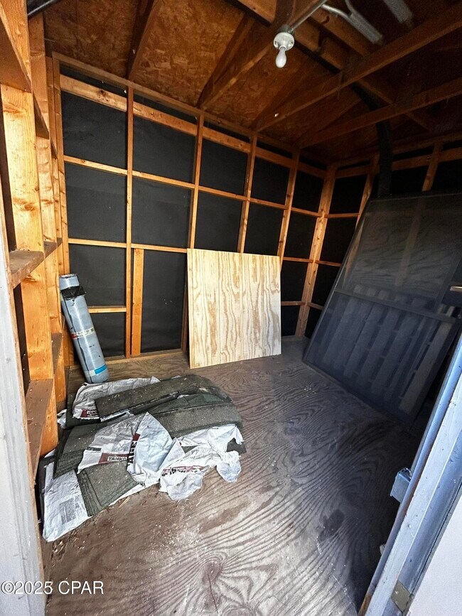 Building Photo - 1005 11th Ct