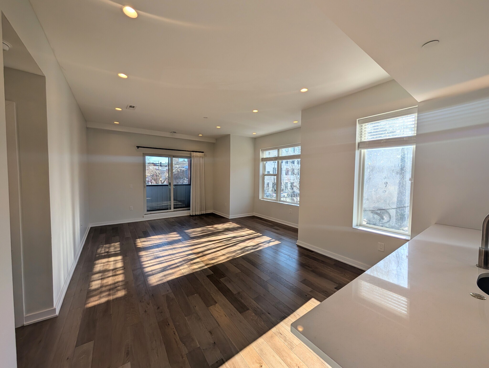 Building Photo - 1500 N American St