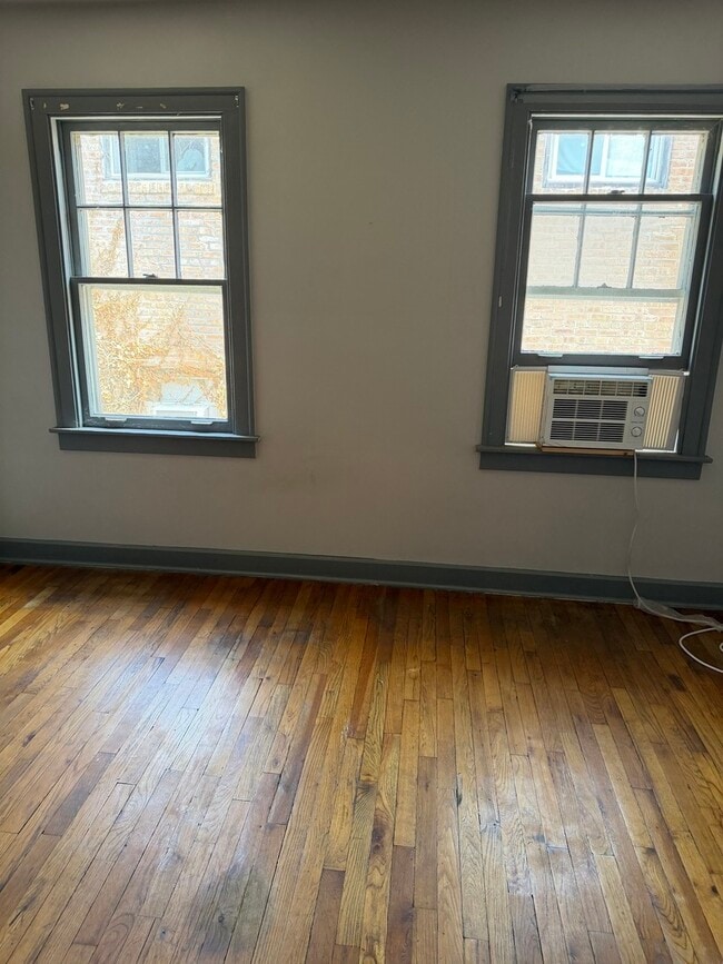 Building Photo - 430 W Virginia St