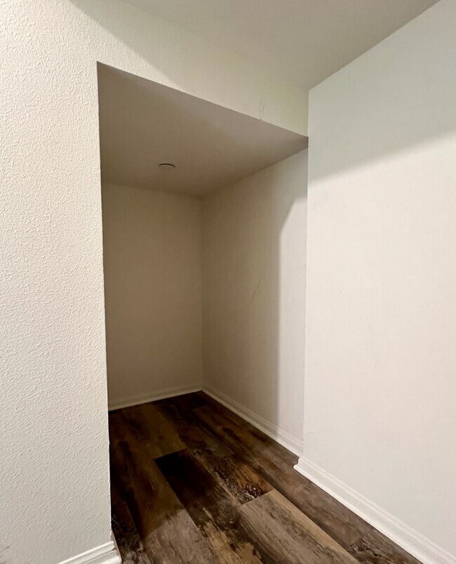 Building Photo - Luxury Living at Suwerte 2 Bedroom 2.5 Bat...