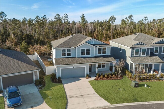 Building Photo - Beautiful Home