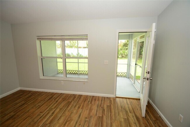 Building Photo - 37 Eton Ln