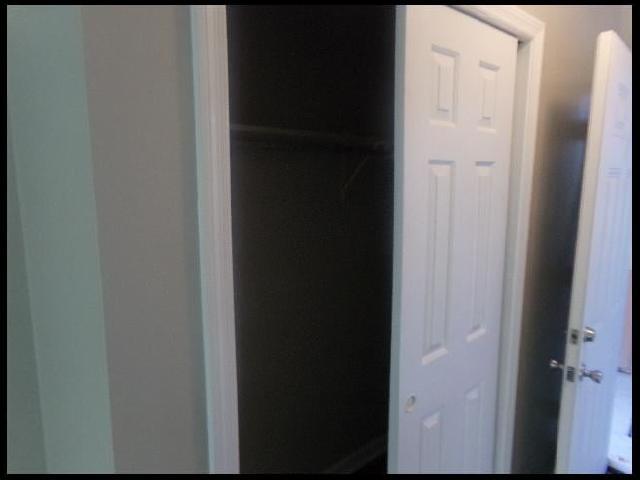 Building Photo - 1813 Sanford Dr