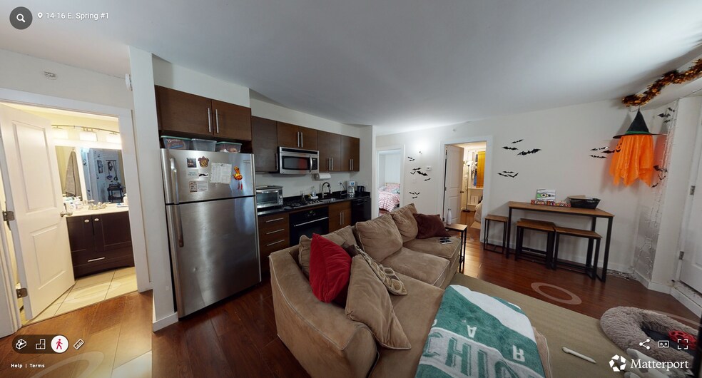 Building Photo - 16 E Springfield St