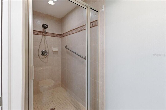 Building Photo - 10045 Links Ln