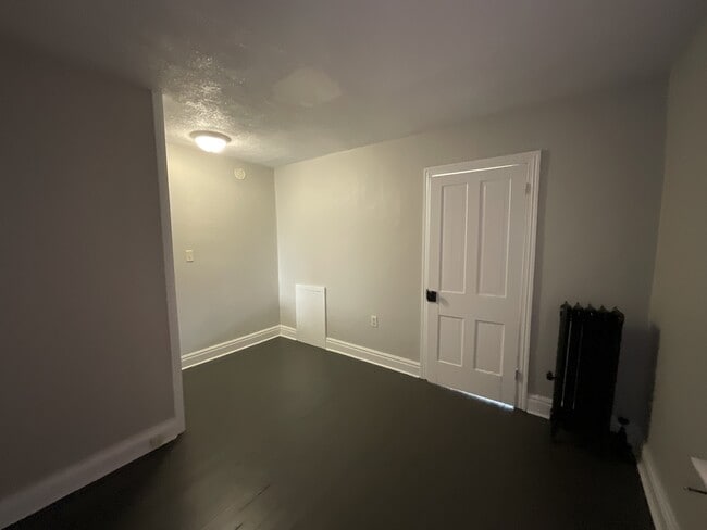 Building Photo - 324 N Franklin St