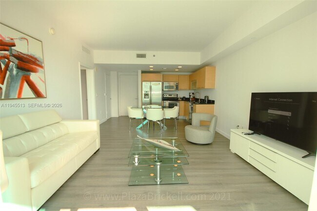 Building Photo - 950 Brickell Bay Dr