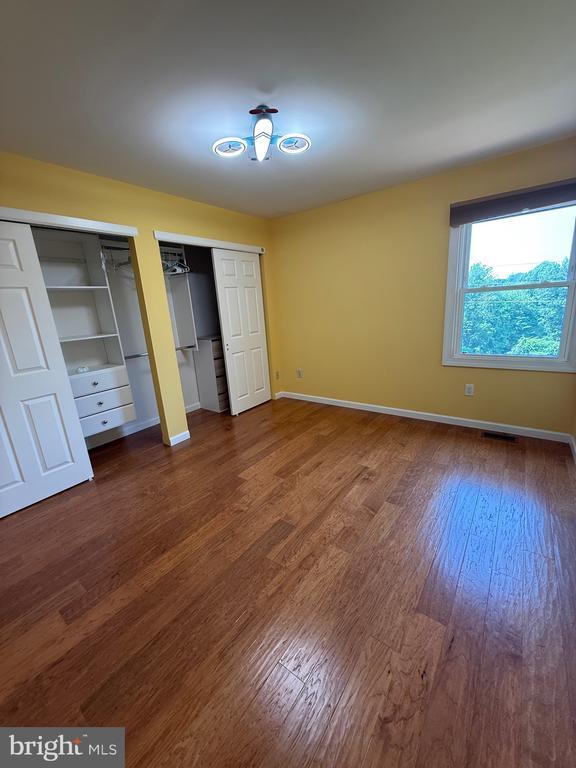 Building Photo - 343 Basswood Cir