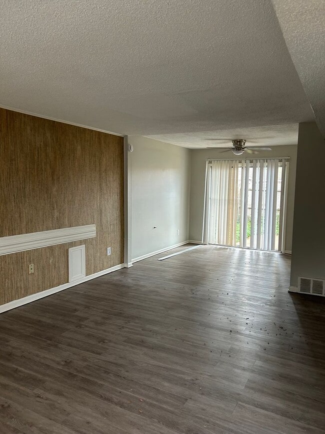 Building Photo - 3736 Cambridge Station Dr