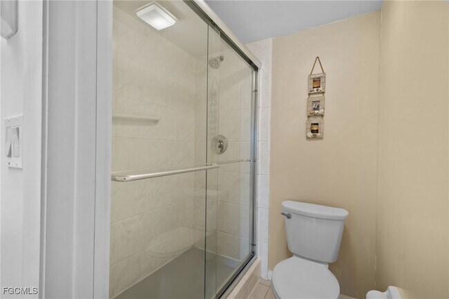 Building Photo - 15350 Moonraker Ct