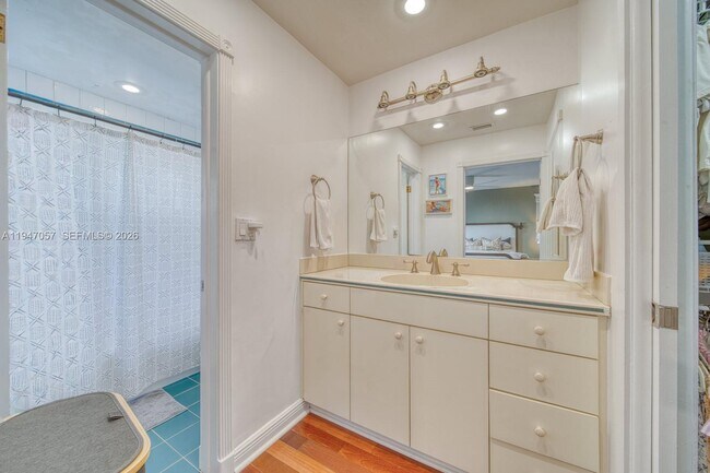 Building Photo - 12620 SW 114th Ave