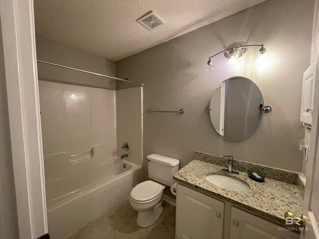 Building Photo - 109 Covey Run Pl