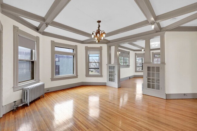 Building Photo - 65 Firglade Ave