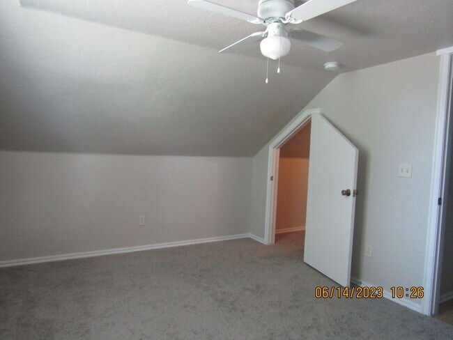 Building Photo - ALL ELECTRIC HOME!! PETS NEGOTIABLE WITH OWNER APPROVAL!!