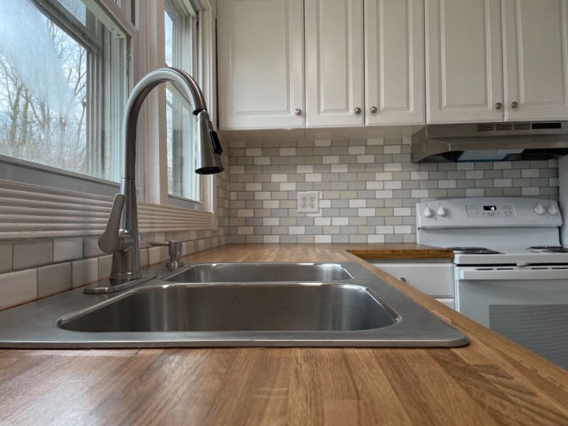 Building Photo - 1007 E Unaka Ave