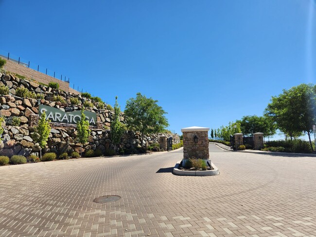 Building Photo - El Dorado Hills  - Saratoga Estates, Gated Community. 4 Bdrm, 3 Bath