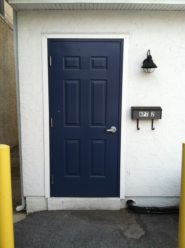 Building Photo - 227 E Lancaster Ave