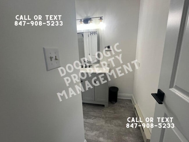 Building Photo - 1371 Cunat Ct