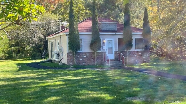 Building Photo - 370 Park Hill Rd