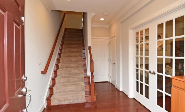 Entrance - 4531 Westhall Dr