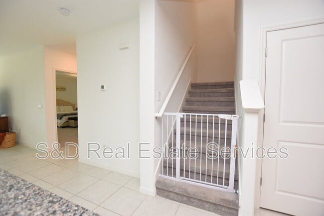 Building Photo - 2767 Red Egret Dr