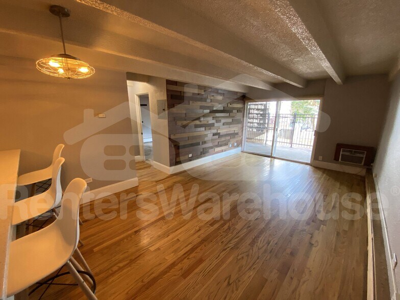 Building Photo - 200 N Pearl St