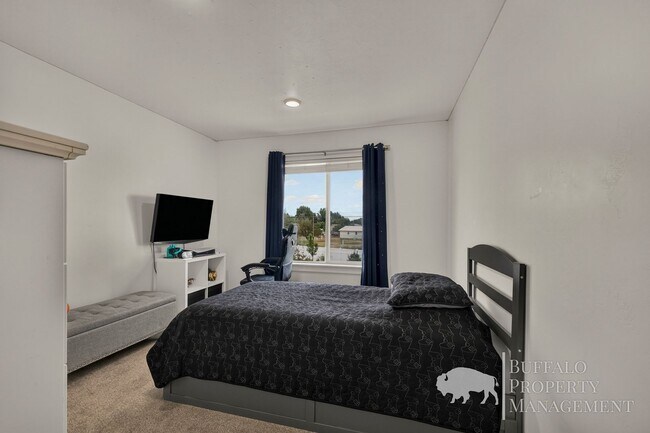 Building Photo - 1160 E Jaylee Dr