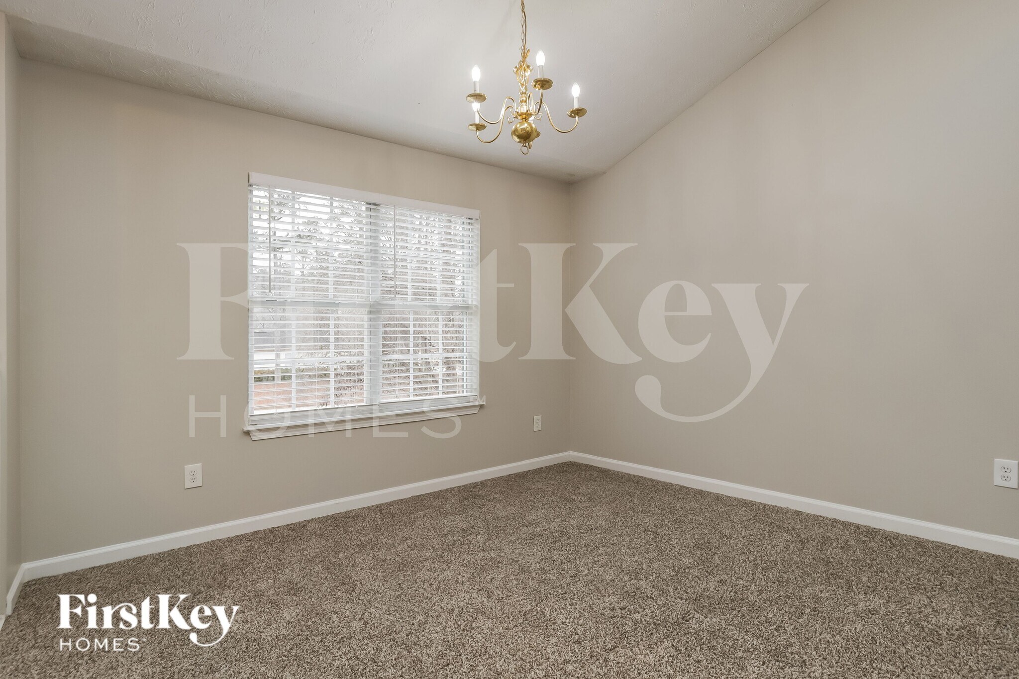 Building Photo - 200 Fairview Chase Rd