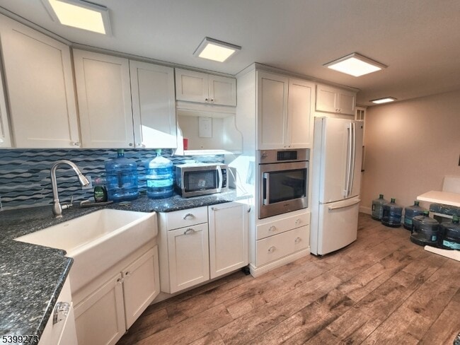 Building Photo - 340 NJ-94