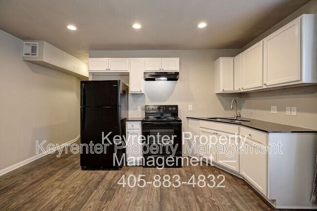 Building Photo - 2325 NW 12th St