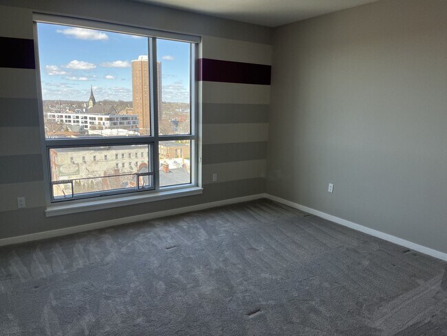 Building Photo - Spectacular 3 Bedroom Condo for Rent