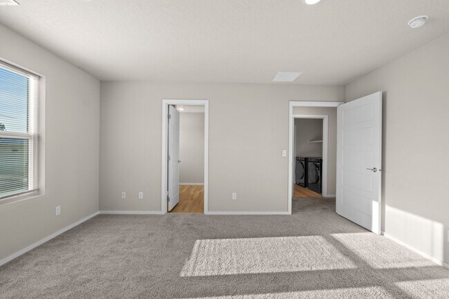 Building Photo - 2 year old 4 Bed 3 bath Liberty Lake Home offering 2330 sq/ft of living space