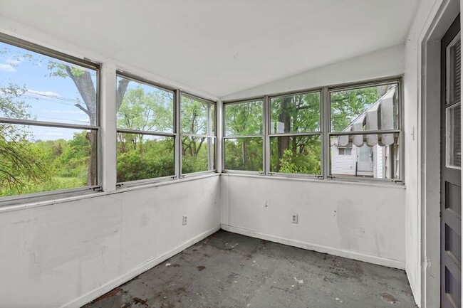 Building Photo - 10347 Ewell Dr