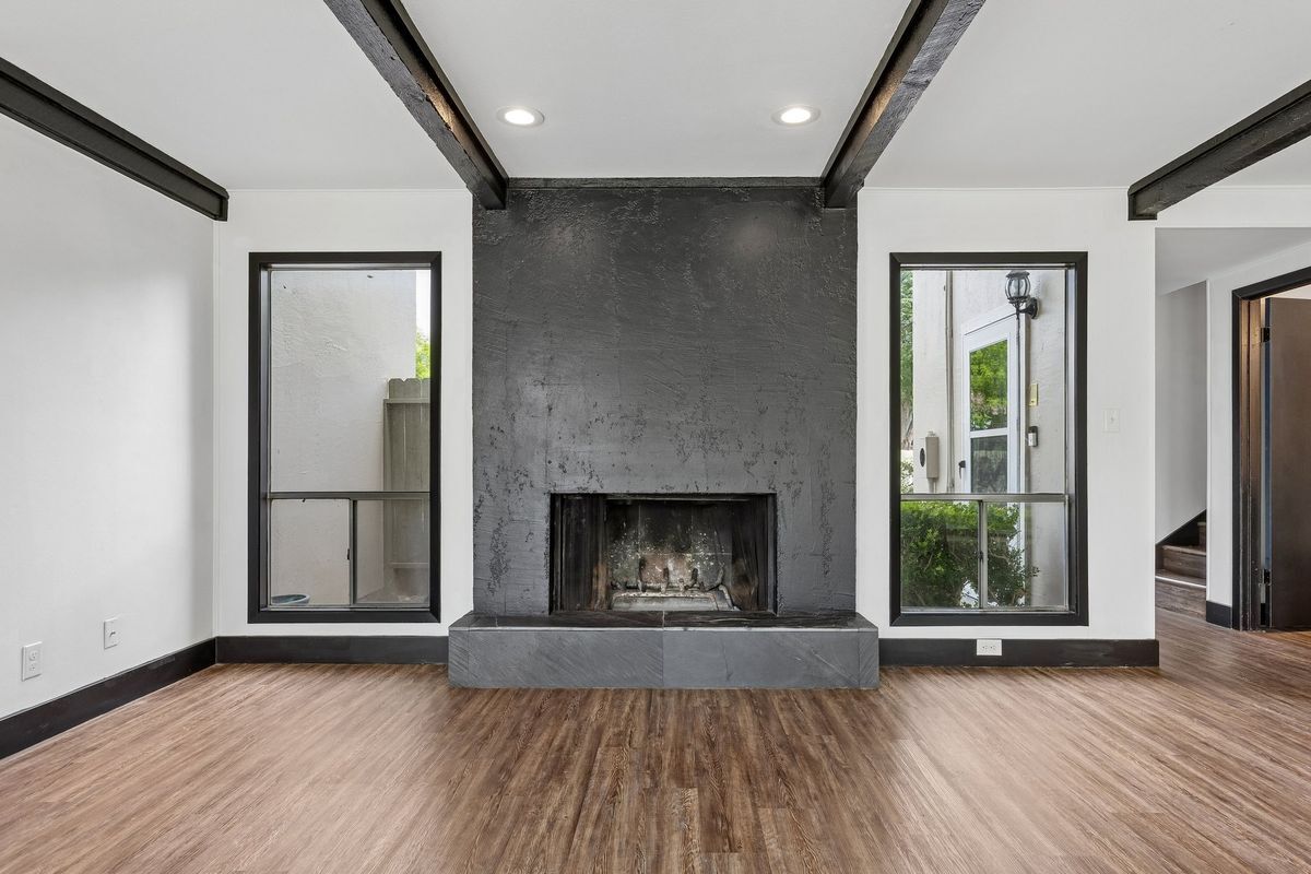 Building Photo - 100 Lido Cir