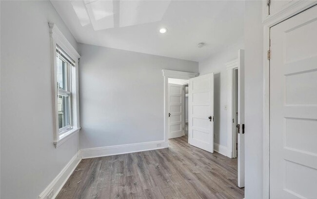 Building Photo - 425 Hancock Pl