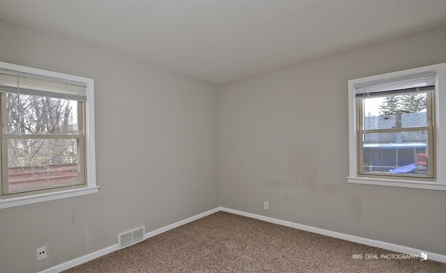 Building Photo - 610 Lagoon Terrace