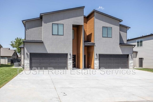 Building Photo - 3574 N Tyler Ct