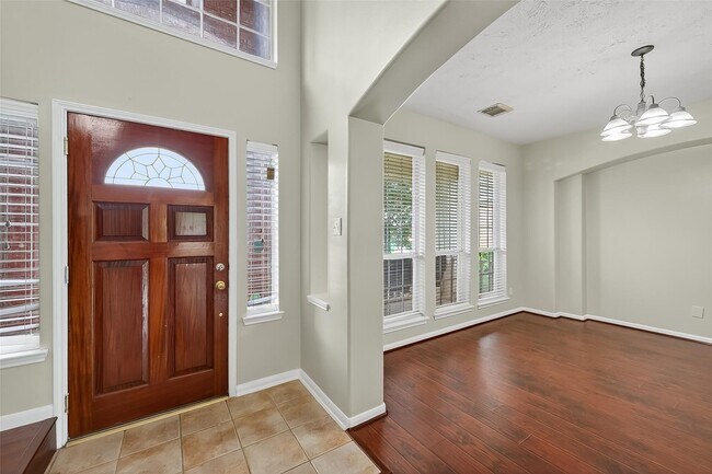 Building Photo - 16642 Chinn Ridge Ln