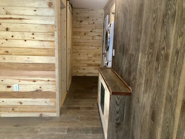 Building Photo - Pioche Mining Town 2 Bedroom Home