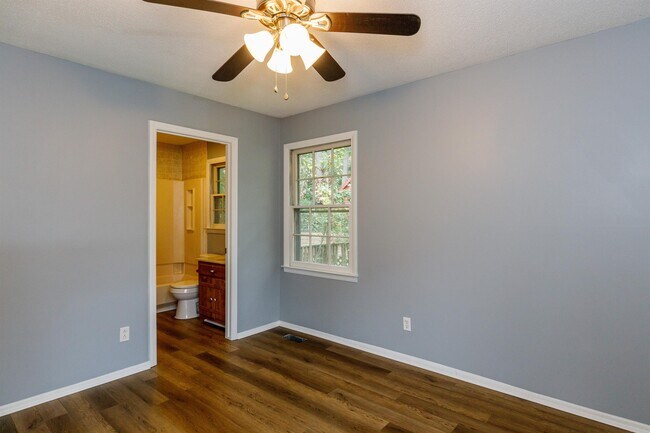 Building Photo - 1009 Springview Trail