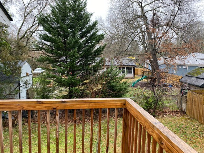 Building Photo - Cute 1-bedroom apartment in Carrboro