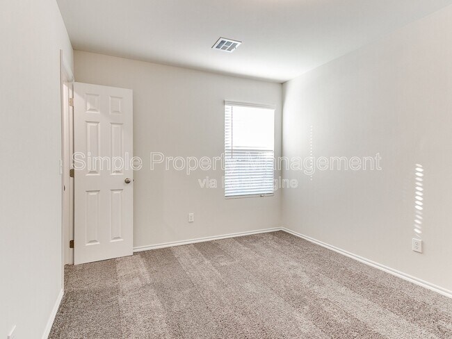 Building Photo - 11452 SW 12th St