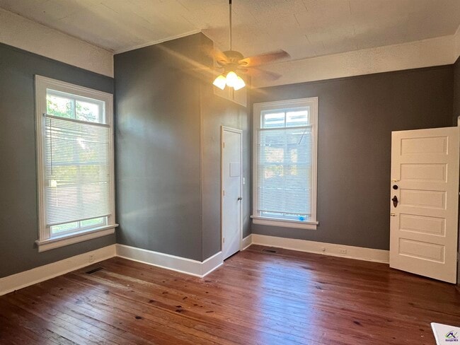 Building Photo - 310 Central Ave