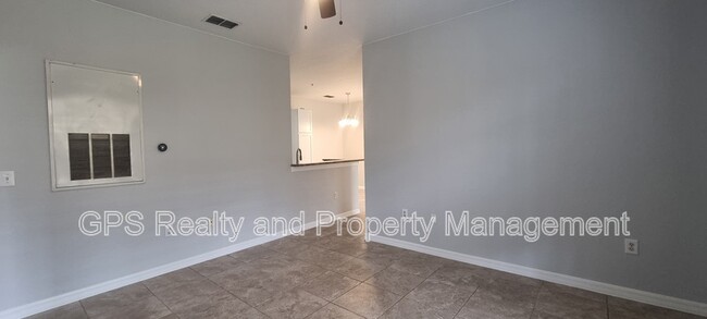 Building Photo - 837 Grand Regency Pointe