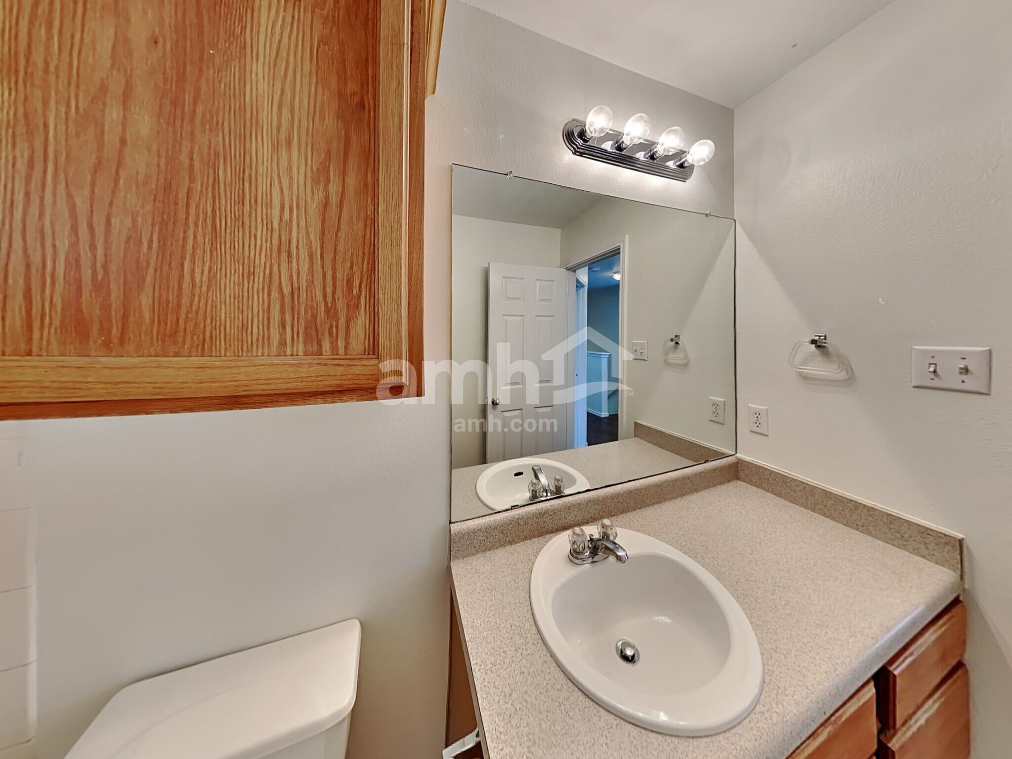 Building Photo - 2848 Deerfern Ln