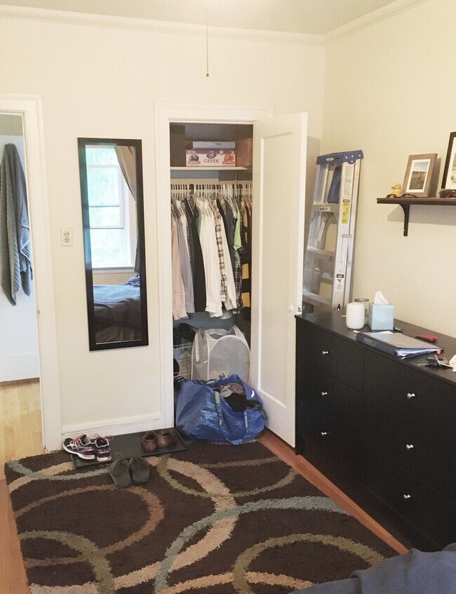 Building Photo - 2147 N Fremont St