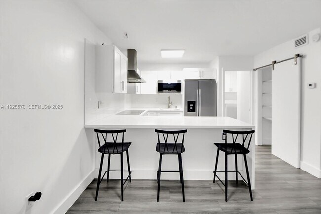 Building Photo - 870 SW 129th Pl