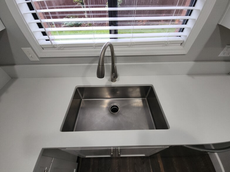 Building Photo - 38 NE 143rd Ave